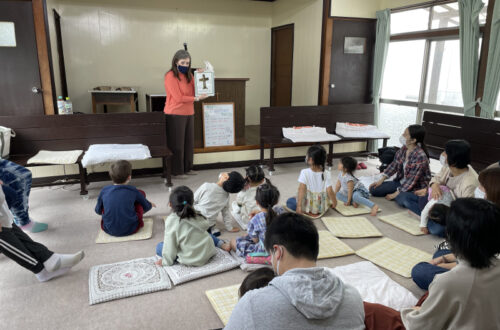 Sara teaching a children's English Bible class for Easter Sunday